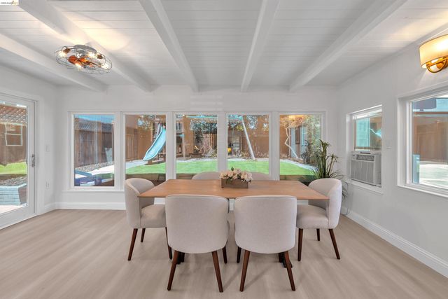 4352 Gem Ave, Castro Valley, CA 94546