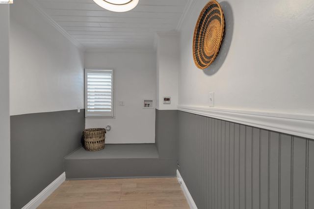 4352 Gem Ave, Castro Valley, CA 94546