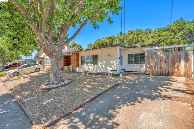 4352 Gem Ave, Castro Valley, CA 94546