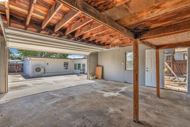 4352 Gem Ave, Castro Valley, CA 94546