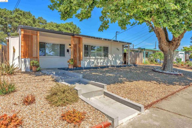4352 Gem Ave, Castro Valley, CA 94546