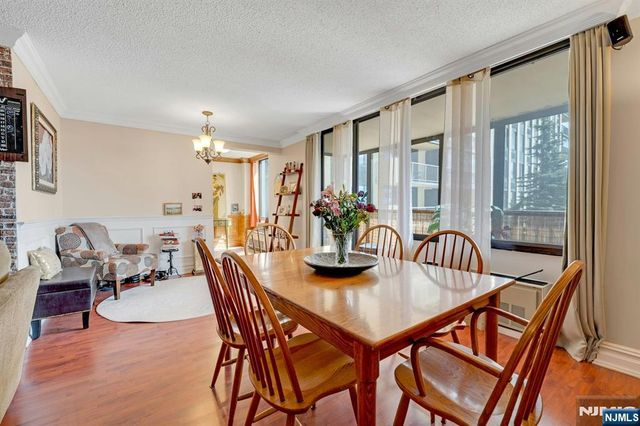 300 Winston Drive C0214, Cliffside Park, NJ 07010