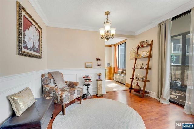 300 Winston Drive C0214, Cliffside Park, NJ 07010
