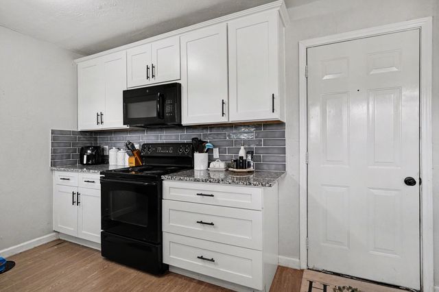1608 Natches Drive, Arlington, TX 76014