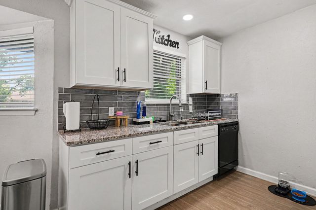 1608 Natches Drive, Arlington, TX 76014