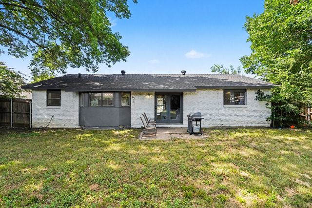 1608 Natches Drive, Arlington, TX 76014