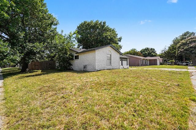 1608 Natches Drive, Arlington, TX 76014