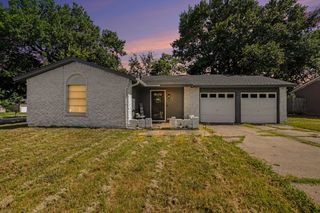 1608 Natches Drive, Arlington, TX 76014