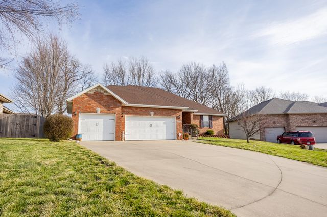 2625 E Kentwood Street, Republic, MO 65738