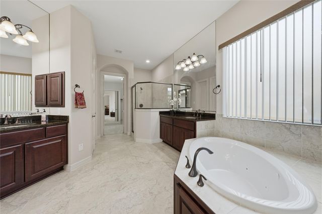2915 Sentry Oak Way, Sugar Land, TX 77479