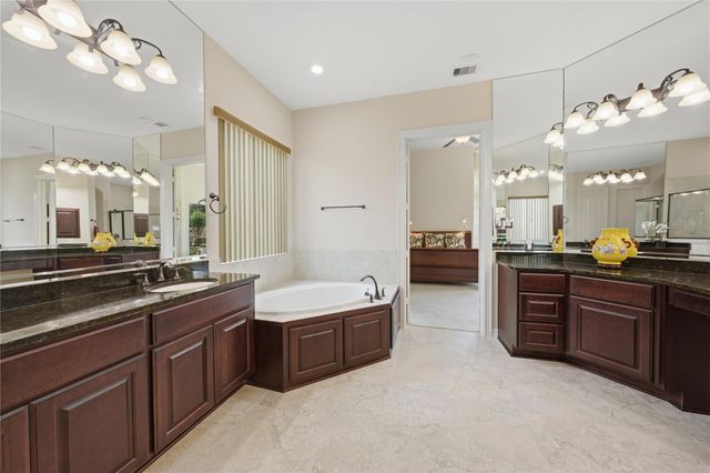 2915 Sentry Oak Way, Sugar Land, TX 77479