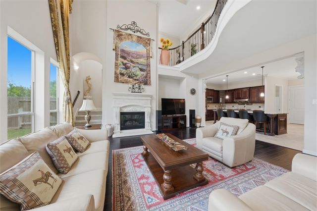 2915 Sentry Oak Way, Sugar Land, TX 77479