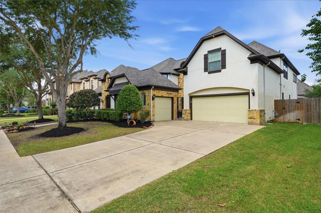 2915 Sentry Oak Way, Sugar Land, TX 77479