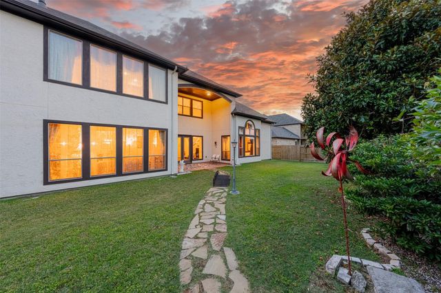 2915 Sentry Oak Way, Sugar Land, TX 77479