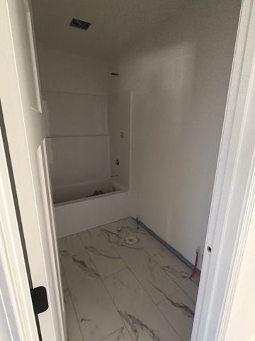 408 Church St, Portland, TN 37148