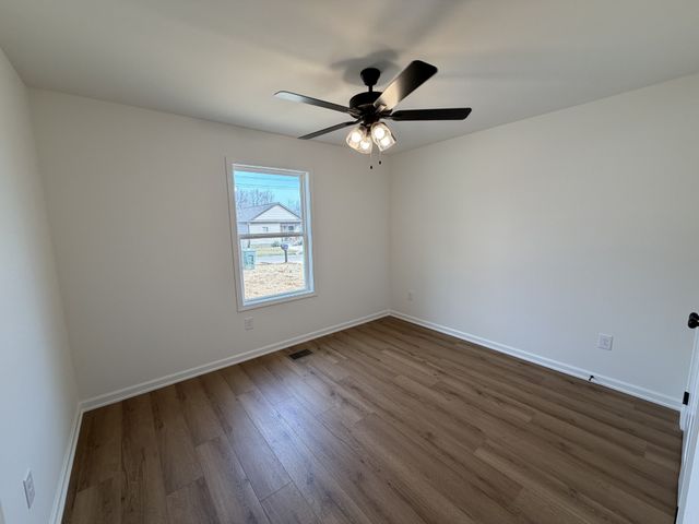 408 Church St, Portland, TN 37148