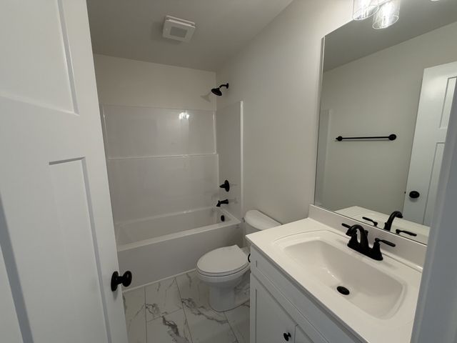 408 Church St, Portland, TN 37148