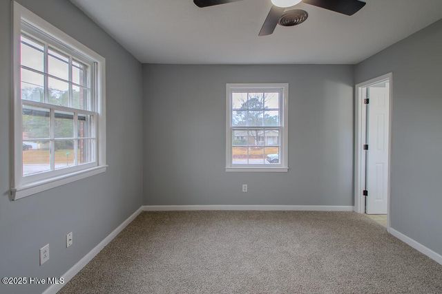 42 Heritage Drive, Jacksonville, NC 28540