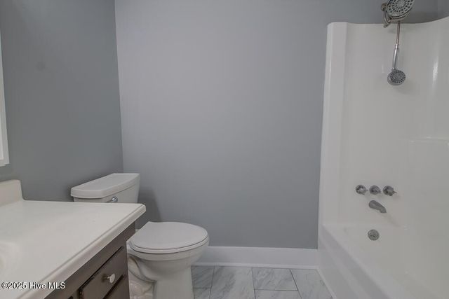 42 Heritage Drive, Jacksonville, NC 28540