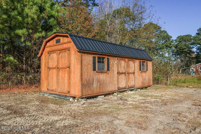 42 Heritage Drive, Jacksonville, NC 28540