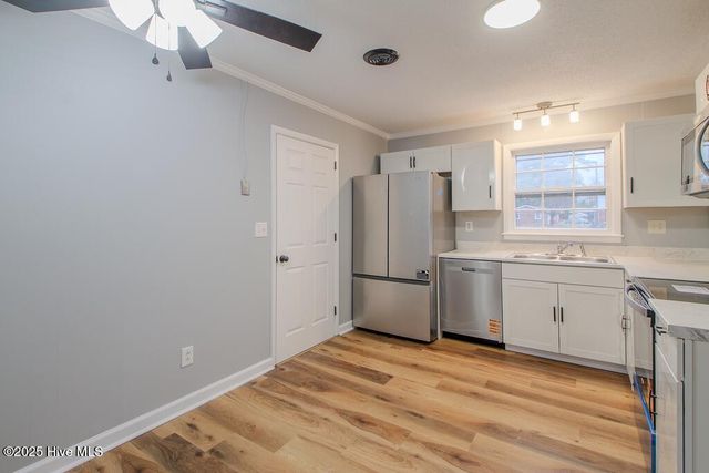 42 Heritage Drive, Jacksonville, NC 28540