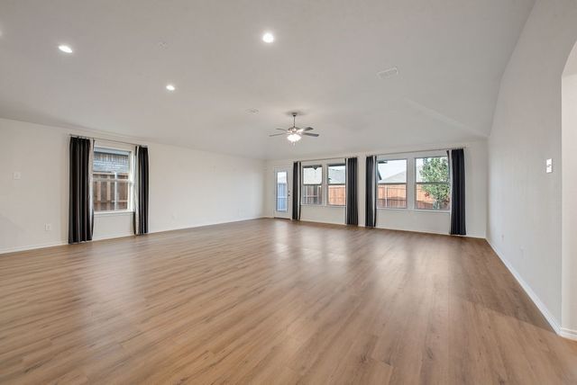 9221 Poynter Street, Fort Worth, TX 76123