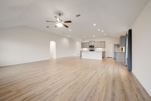 9221 Poynter Street, Fort Worth, TX 76123
