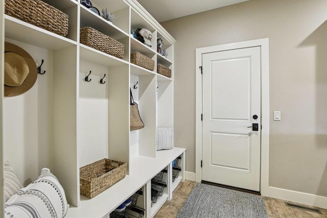 1408 Spahn Drive, Waunakee, WI 53597