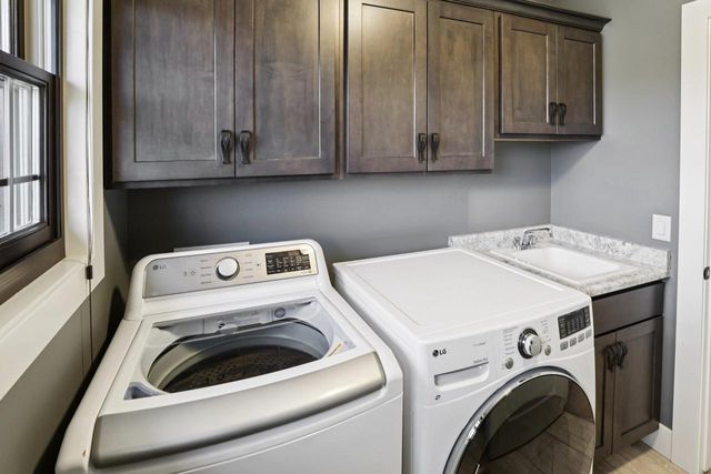 1408 Spahn Drive, Waunakee, WI 53597