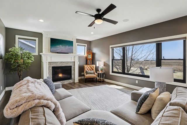 1408 Spahn Drive, Waunakee, WI 53597