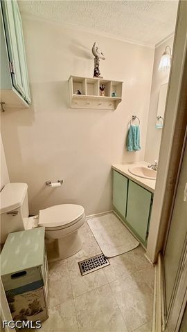 206 Brandywine LN, North Fort Myers, FL 33917