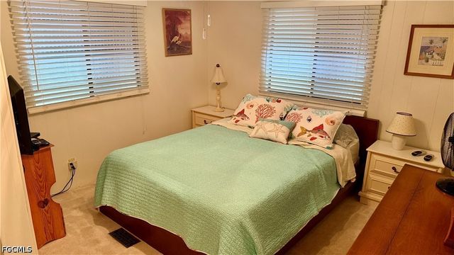 206 Brandywine LN, North Fort Myers, FL 33917