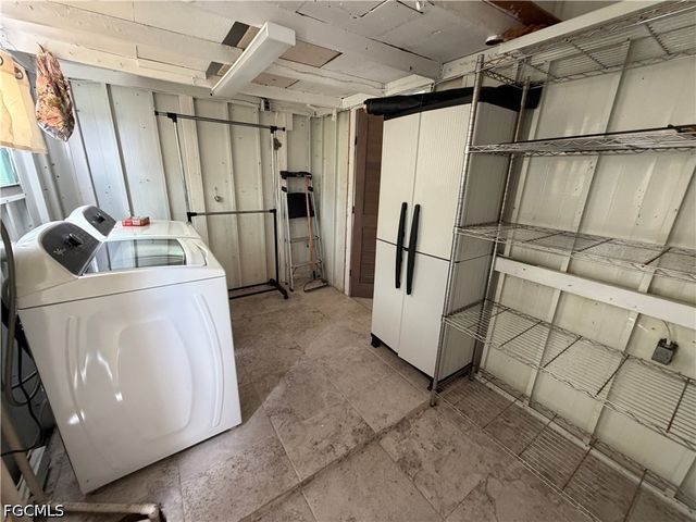 206 Brandywine LN, North Fort Myers, FL 33917