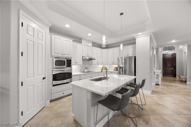 9222 Veneto LN, Naples, FL 34113