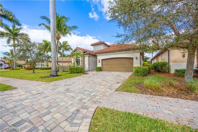 9222 Veneto LN, Naples, FL 34113