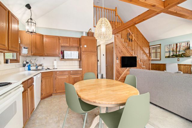 9284 S Oxeye Avenue, Baldwin, MI 49304