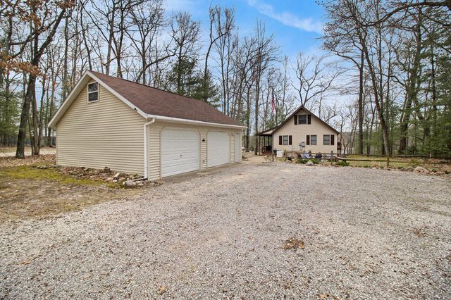 9284 S Oxeye Avenue, Baldwin, MI 49304