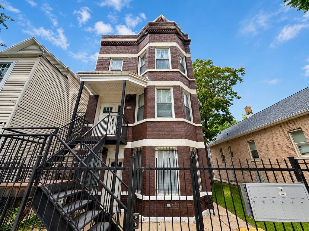 5409 S Winchester Avenue 3R, Chicago, IL 60609