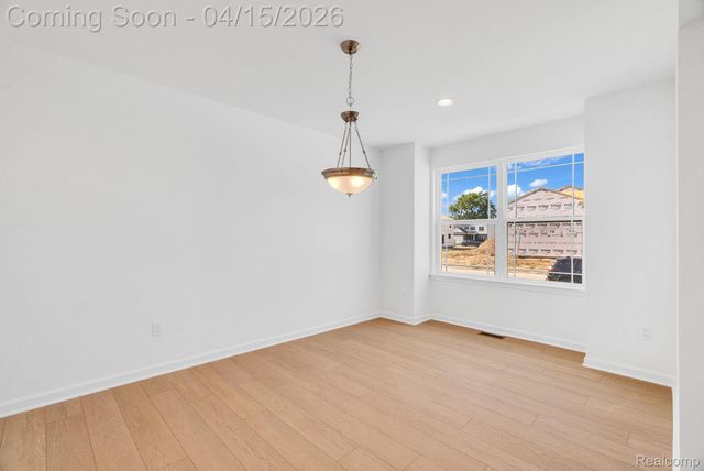 36293 Monroe, Westland, MI 48186