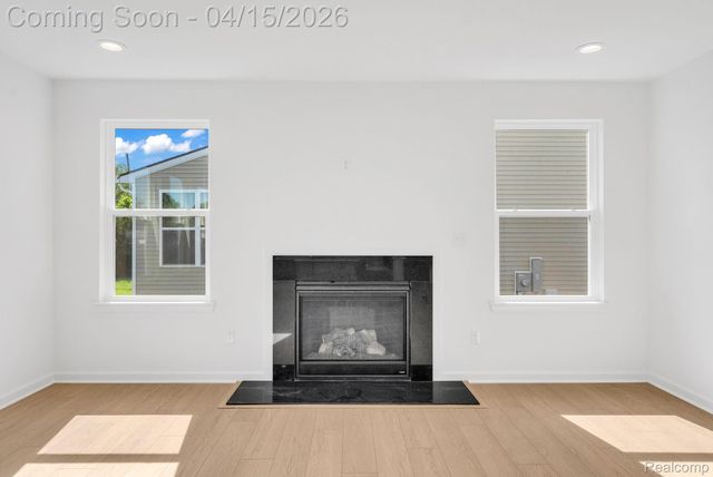 36293 Monroe, Westland, MI 48186