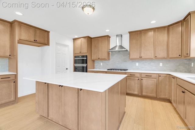 36293 Monroe, Westland, MI 48186