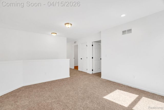 36293 Monroe, Westland, MI 48186