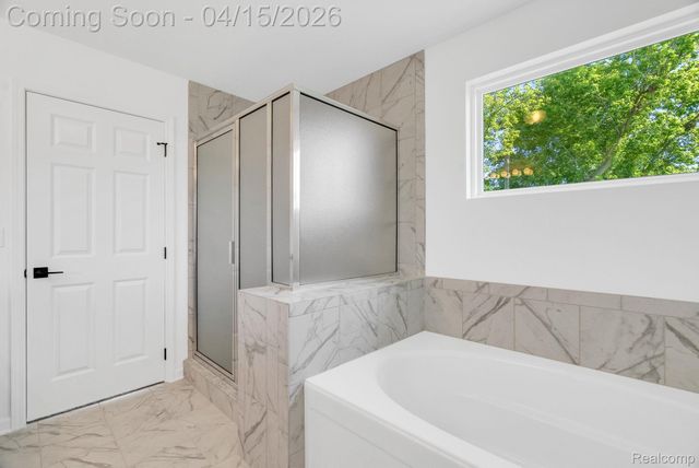 36293 Monroe, Westland, MI 48186