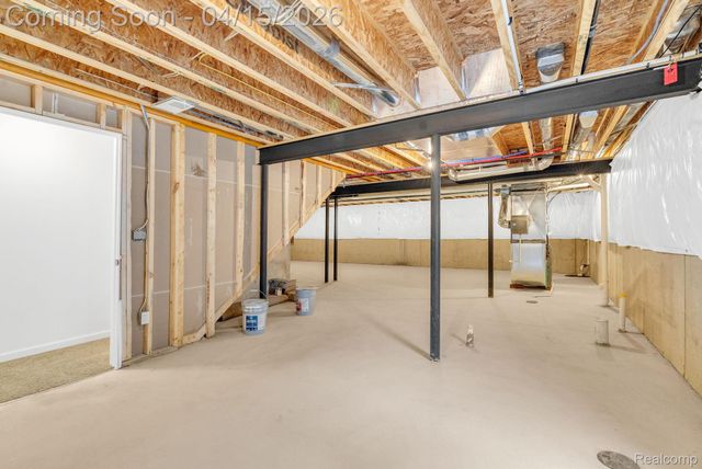 36293 Monroe, Westland, MI 48186