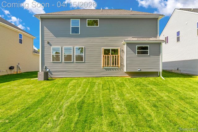 36293 Monroe, Westland, MI 48186