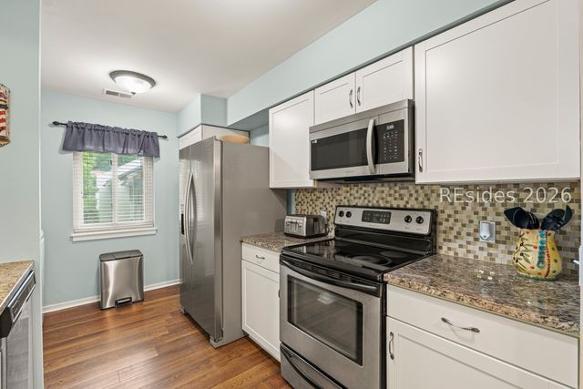 25 Deallyon Ave Apt 132, Hilton Head Island, SC 29928