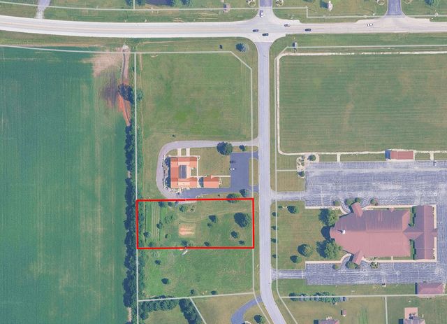 S Country Lane, Crete, IL 60417