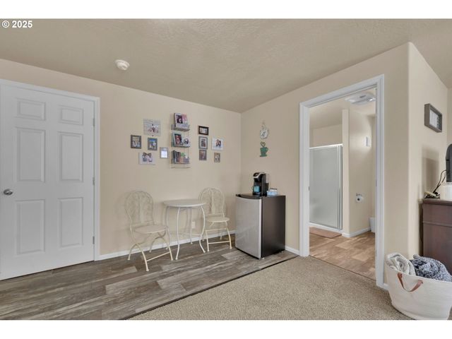 87973 SHERWOOD St, Veneta, OR 97487