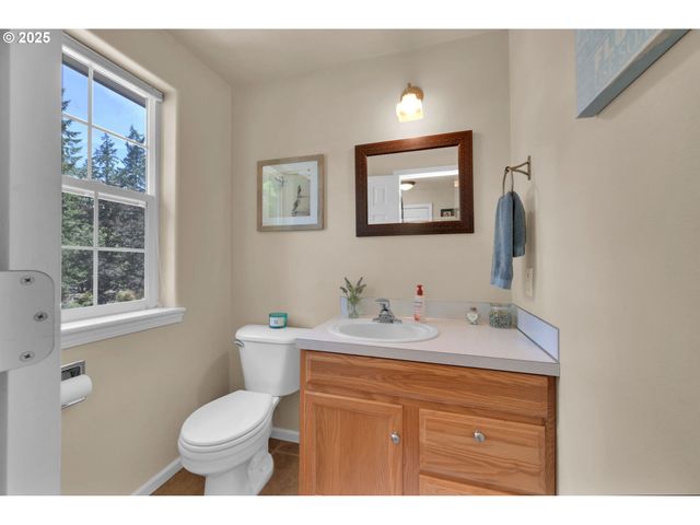 87973 SHERWOOD St, Veneta, OR 97487