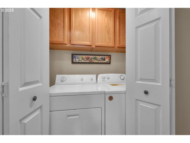 87973 SHERWOOD St, Veneta, OR 97487